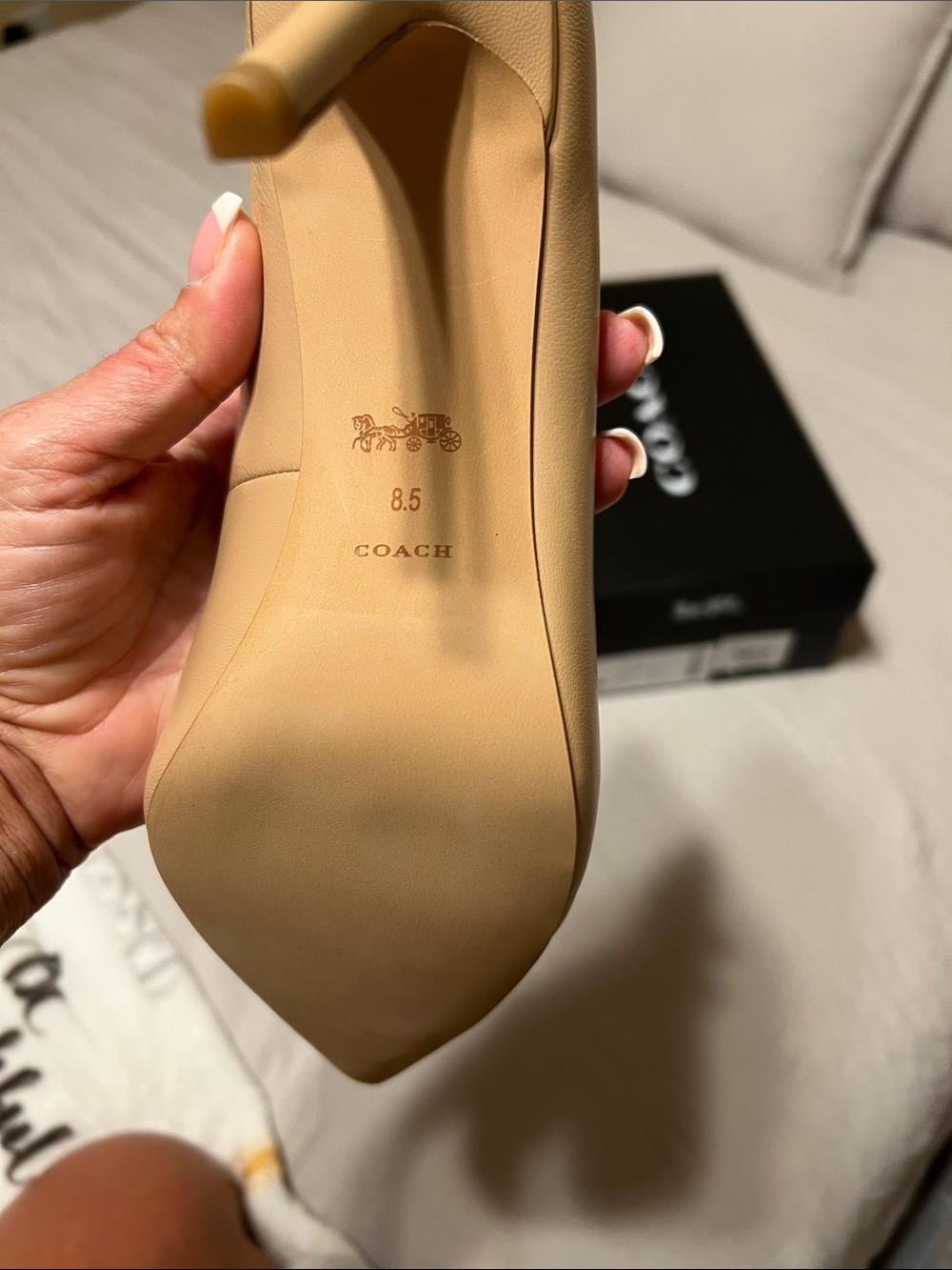 Coach Women's Beige Pointed-Toe 8 1/2 med Leather Pumps - Picture 6 of 8